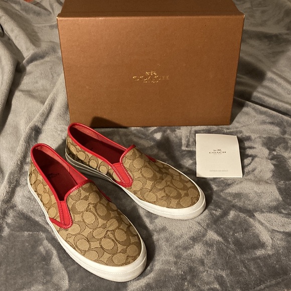 COACH Signature Monogram Slip-on shoes, Size 11. - Picture 6 of 12